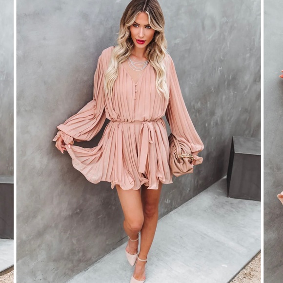 BNWT Peach Romper - Picture 1 of 4